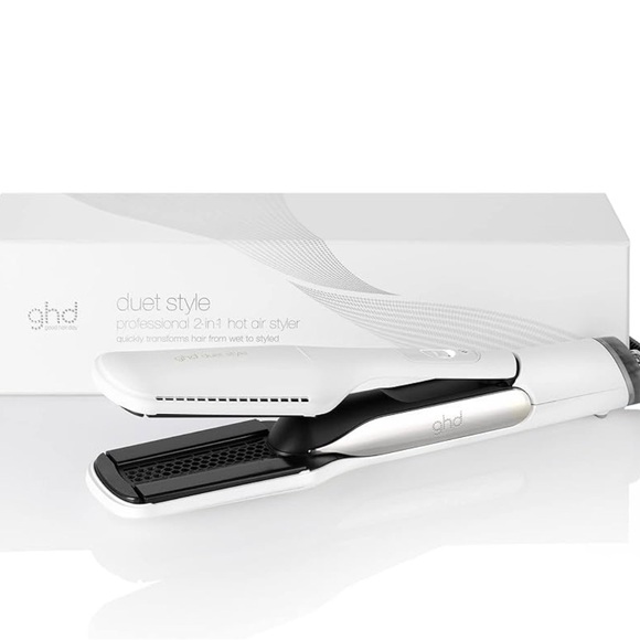 ghd Duet Style White and Black Hot Air Styler - Picture 1 of 3